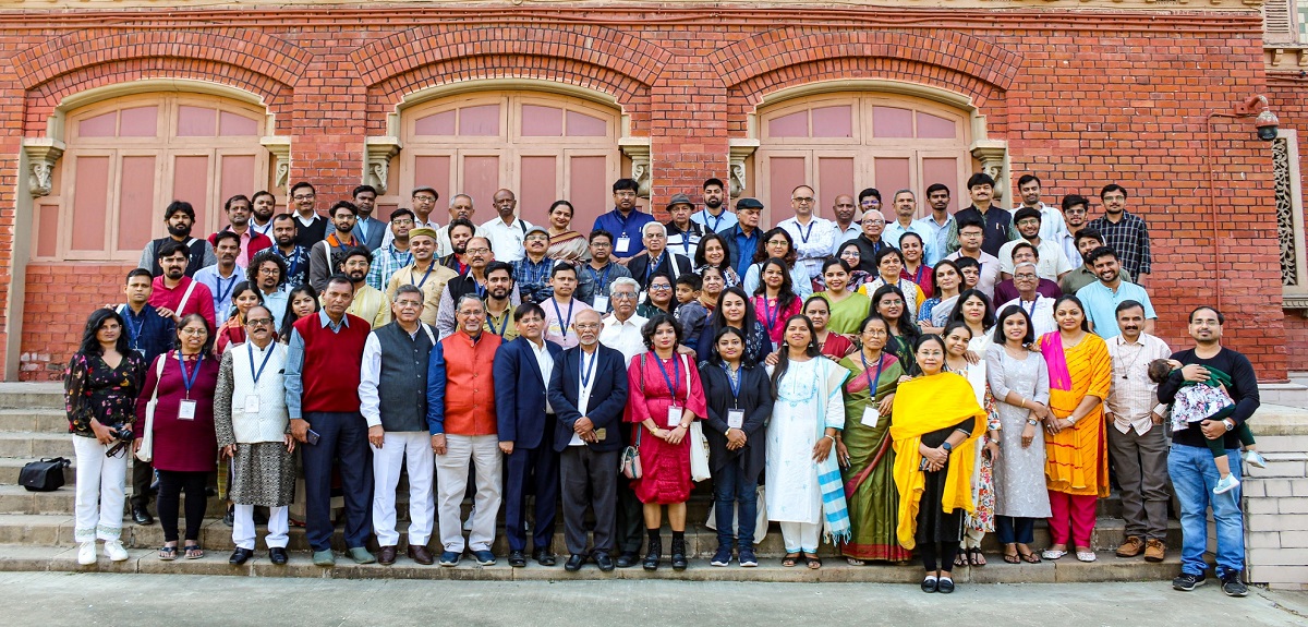 Group photograph of all Memebers present in 2023 Conference.