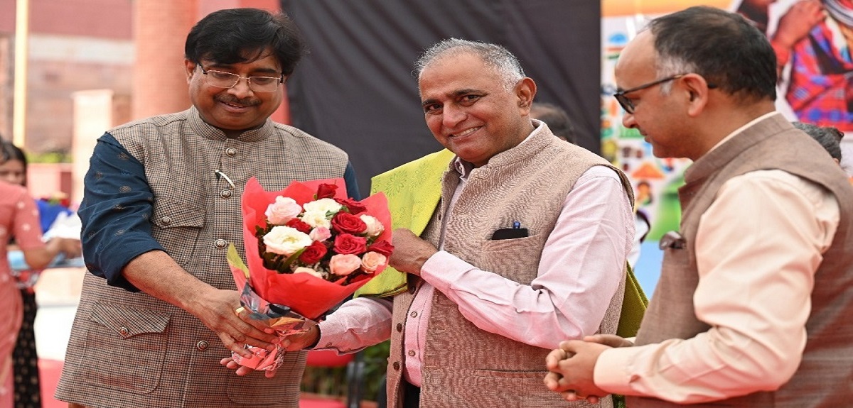 Felicitation of Prof. Amitabh Pandey.